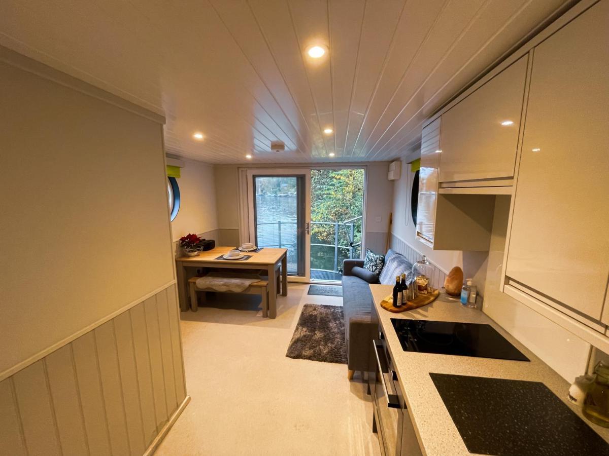 Ferienwohnung Lady Florence, Maidstone A Unique River Boat With Castle Views Exterior foto