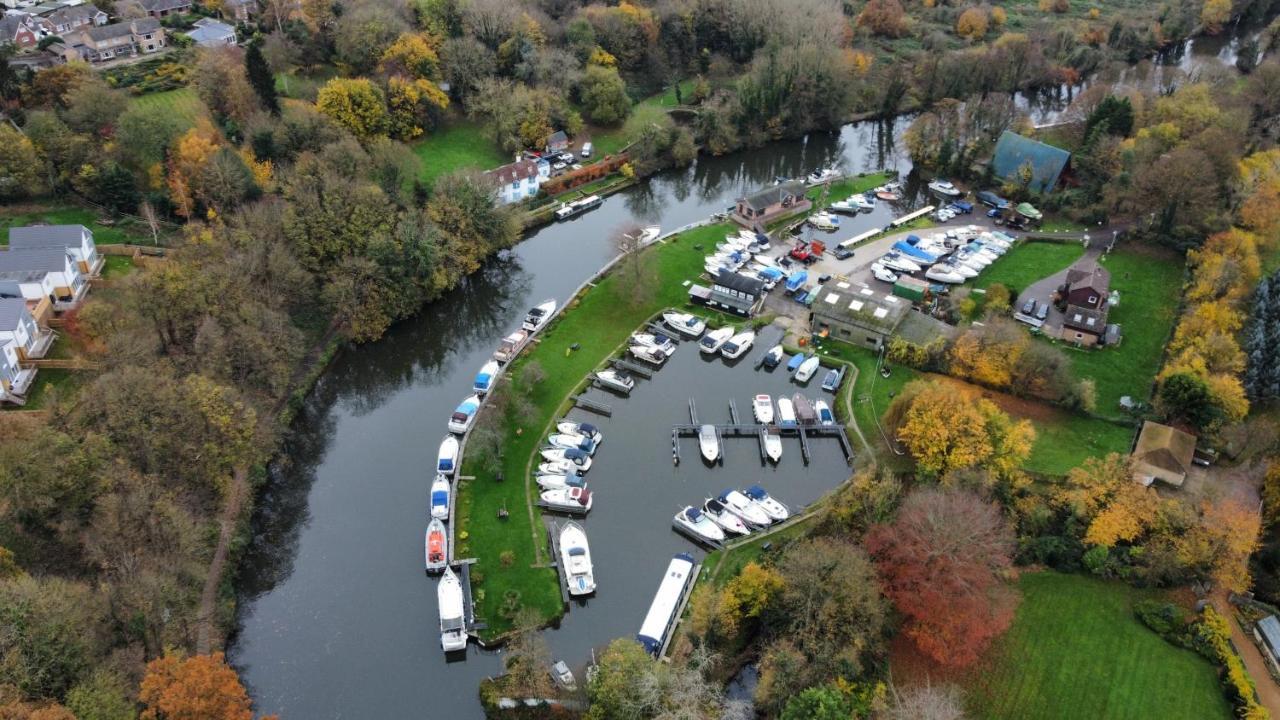 Ferienwohnung Lady Florence, Maidstone A Unique River Boat With Castle Views Exterior foto